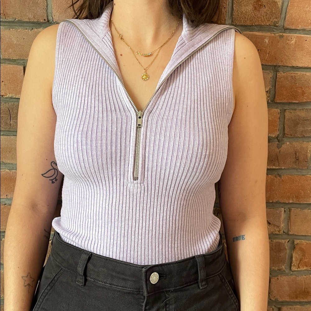 Sleeveless Ribbed Zip-Up Top - Lavender